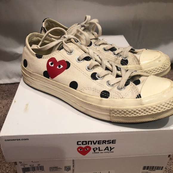 commes des garcon converse size 5
